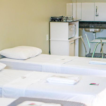 Pinheiro Flat Hotel Ibiapina Exteriör bild